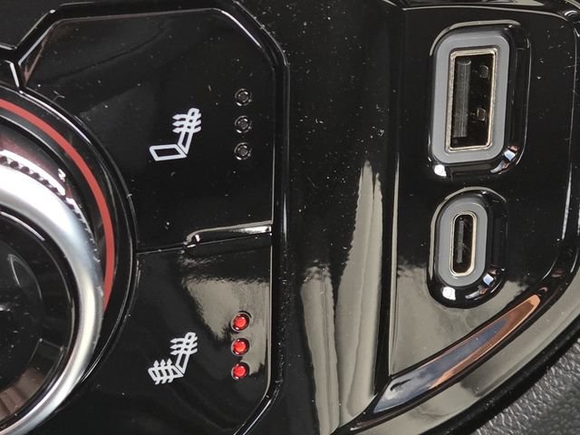 New 2026 GMC Sierra 1500 Elevation w/ Elevation Premium Package AWD/4WD image 9