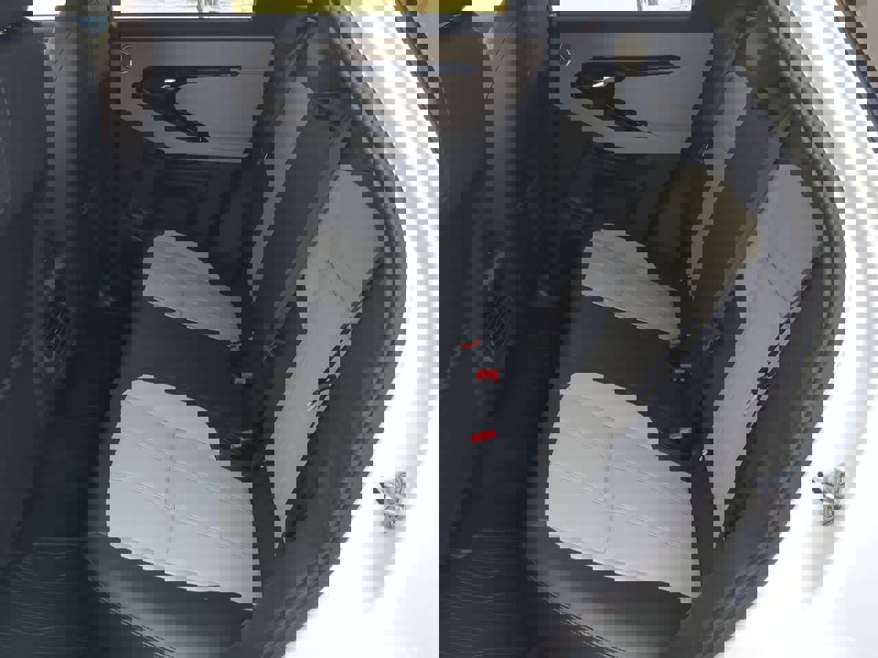 Used 2026 Land Rover Range Rover Evoque Dynamic SE image 20