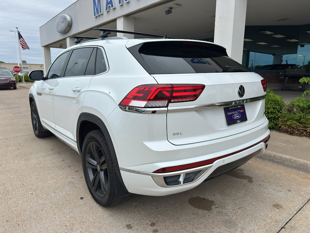 Used 2022 Volkswagen Atlas Cross Sport SEL R-Line AWD/4WD image 6