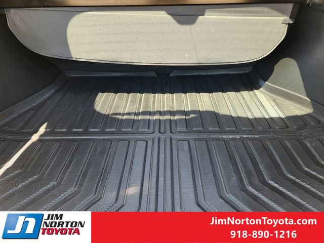 Used 2021 Toyota Venza Limited AWD/4WD image 32