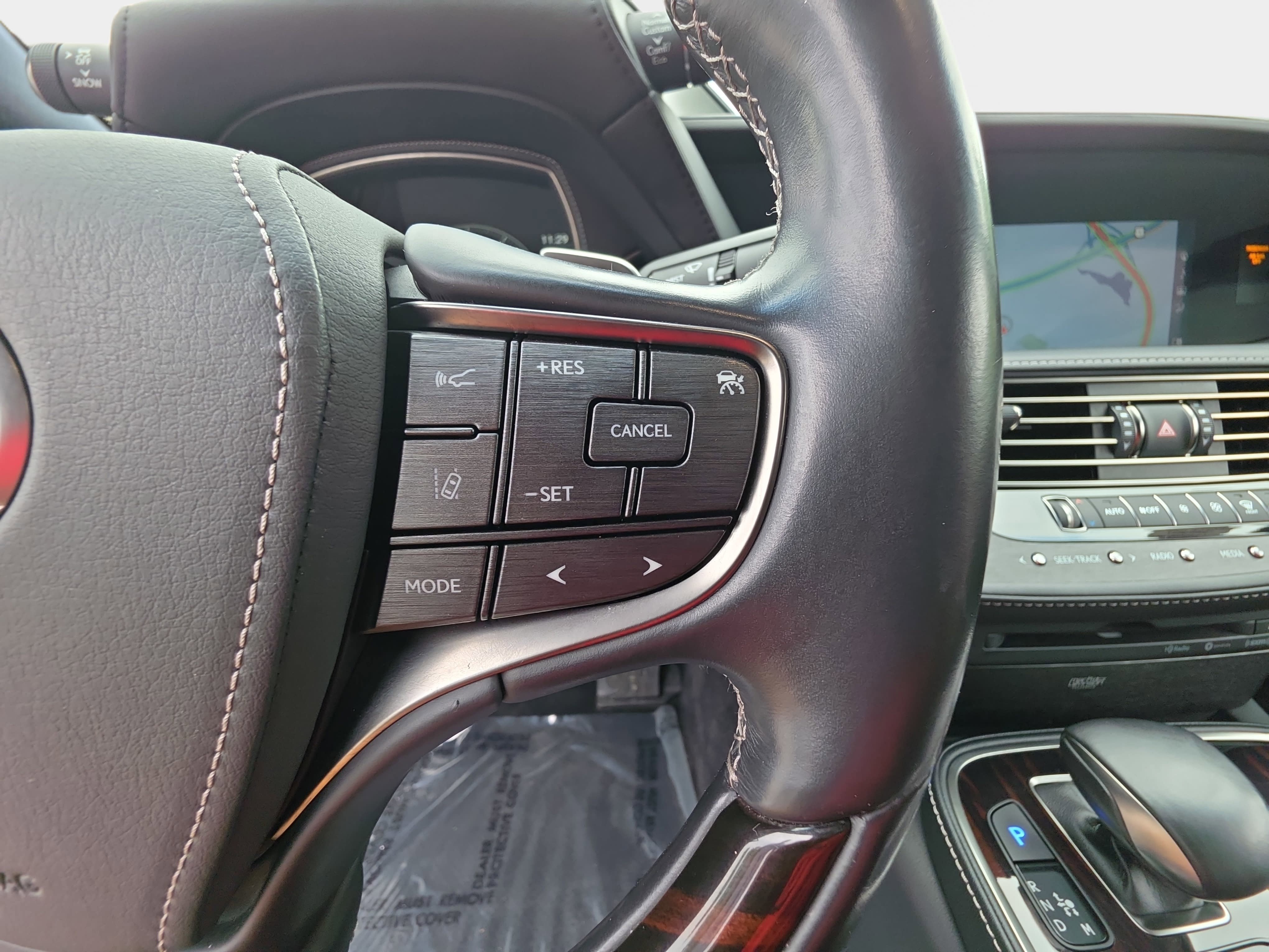 Used 2018 Lexus LS 500 w/ Executive Package RWD image 18