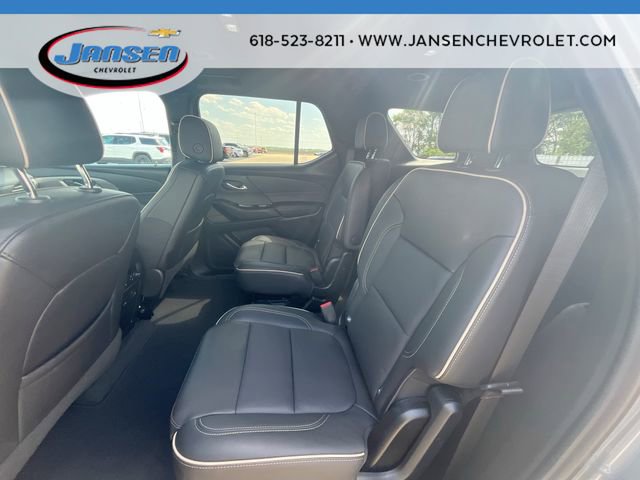 Used 2023 Chevrolet Traverse Premier FWD image 24