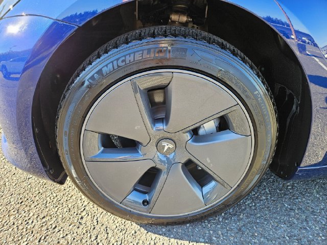 Used 2023 Tesla Model 3 Standard Range RWD image 10