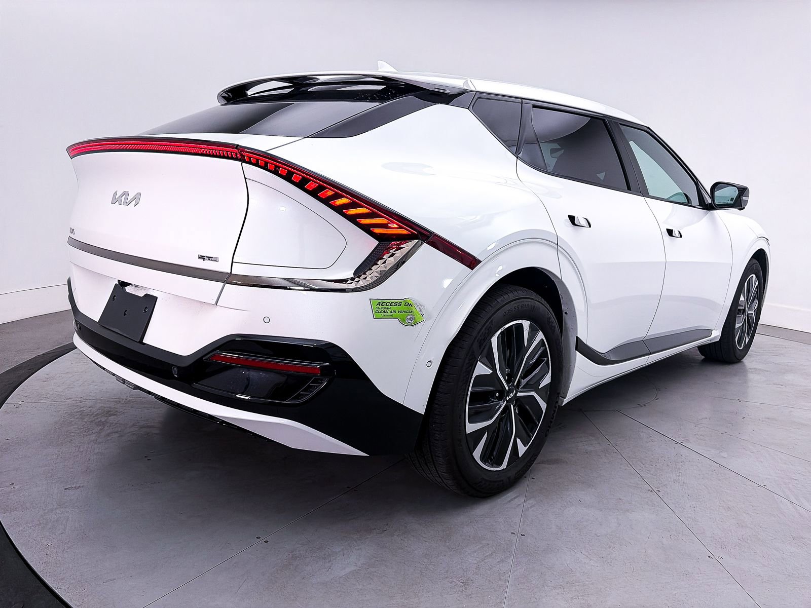 Used 2023 Kia EV6 GT-Line w/ GT-Line Suede Seat Package RWD image 18