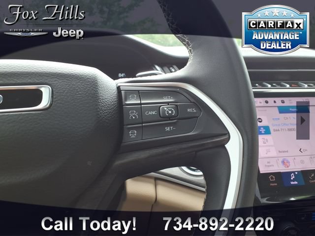 Used 2025 Jeep Grand Cherokee L Limited w/ Luxury Tech Group II AWD/4WD image 20