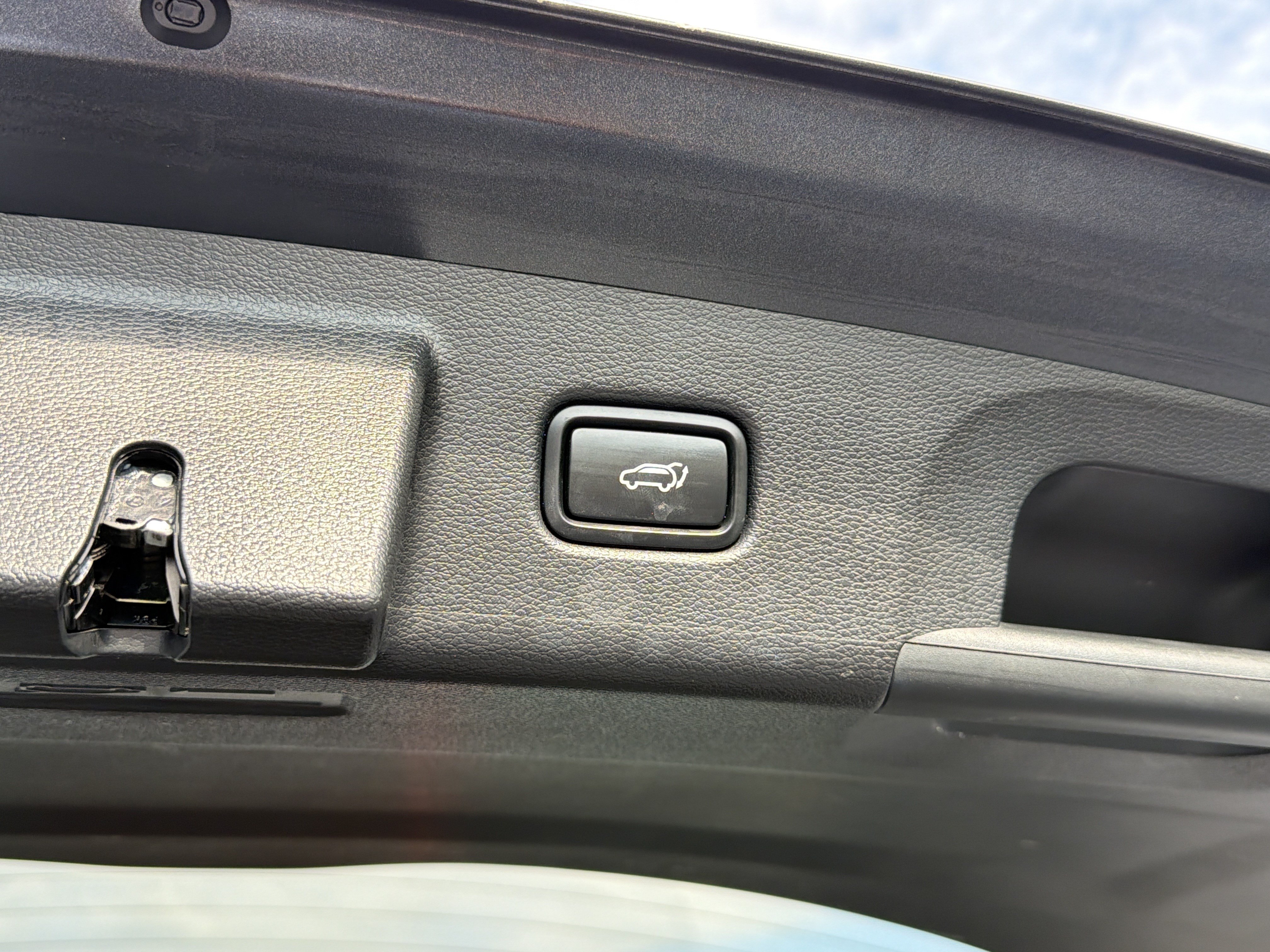 Used 2020 Kia Telluride EX FWD image 19
