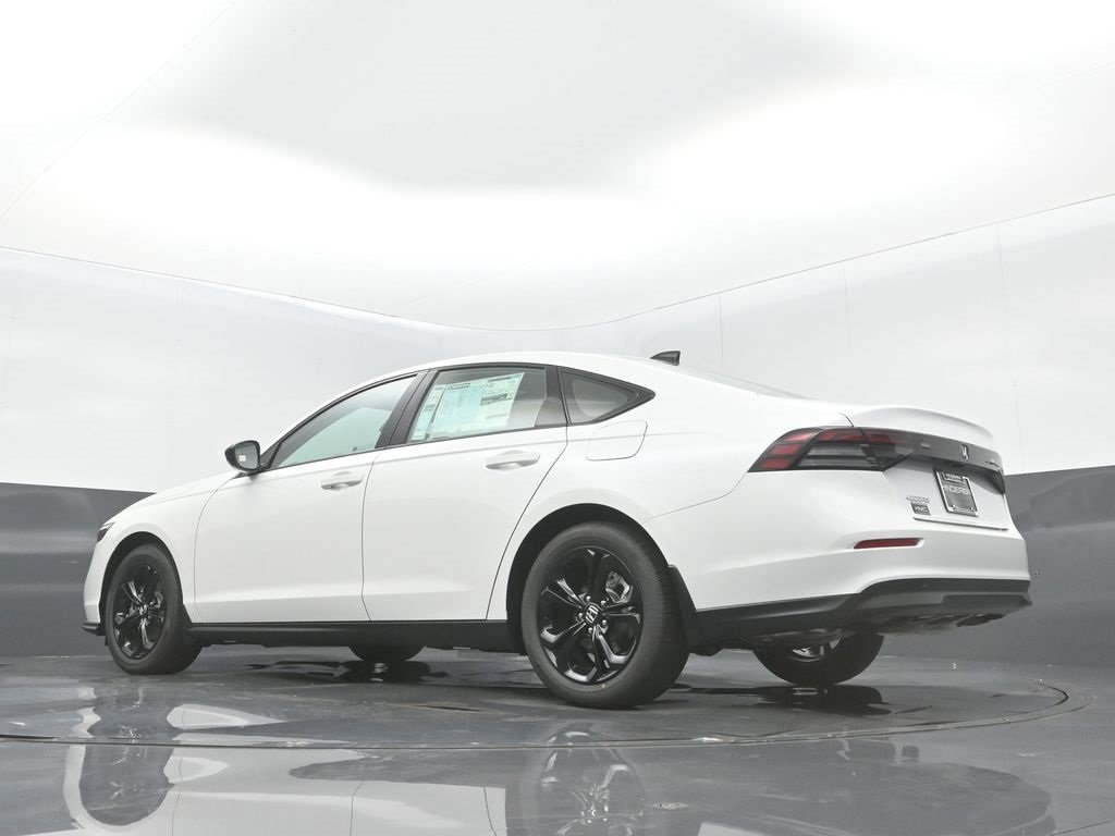 New 2025 Honda Accord SE image 17