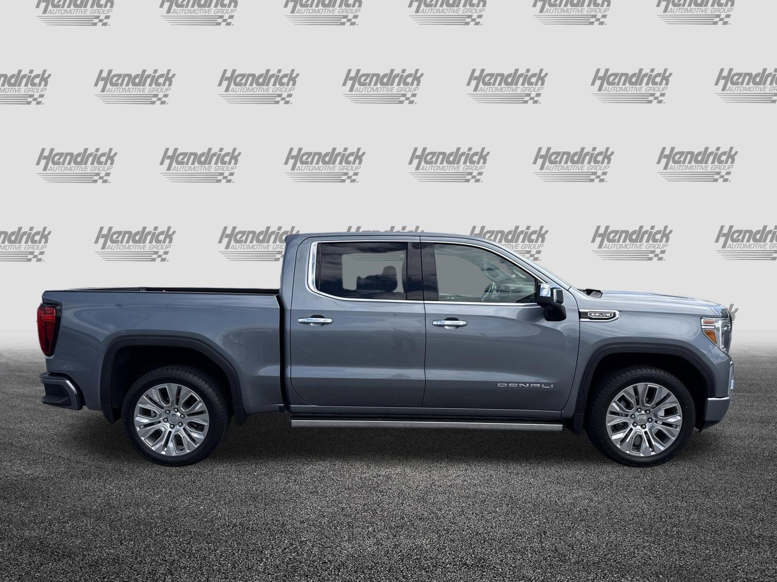 Used 2022 GMC Sierra 1500 Denali w/ Denali Premium Package AWD/4WD image 11