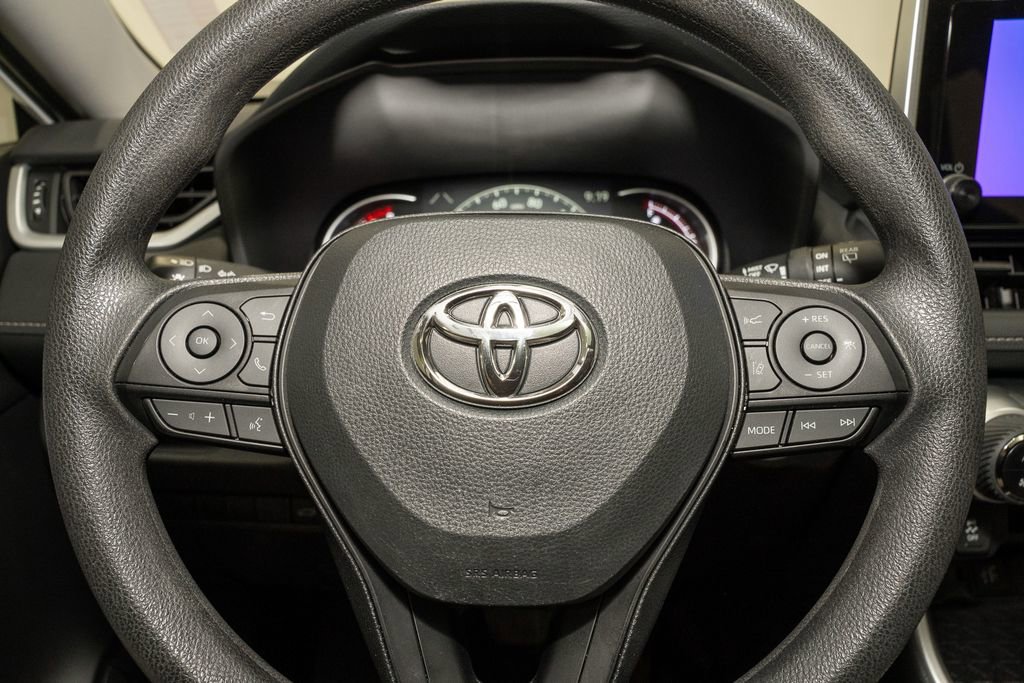 Used 2024 Toyota RAV4 XLE image 19