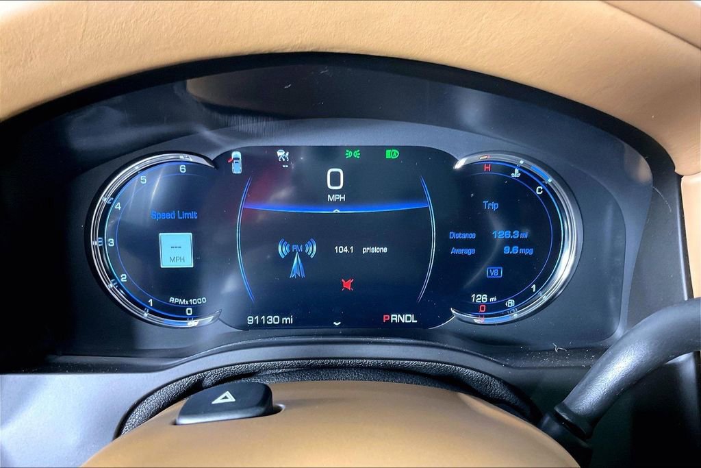 Used 2017 Cadillac Escalade Platinum image 30