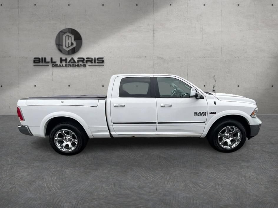Used 2017 RAM 1500 Laramie w/ Convenience Group AWD/4WD image 4