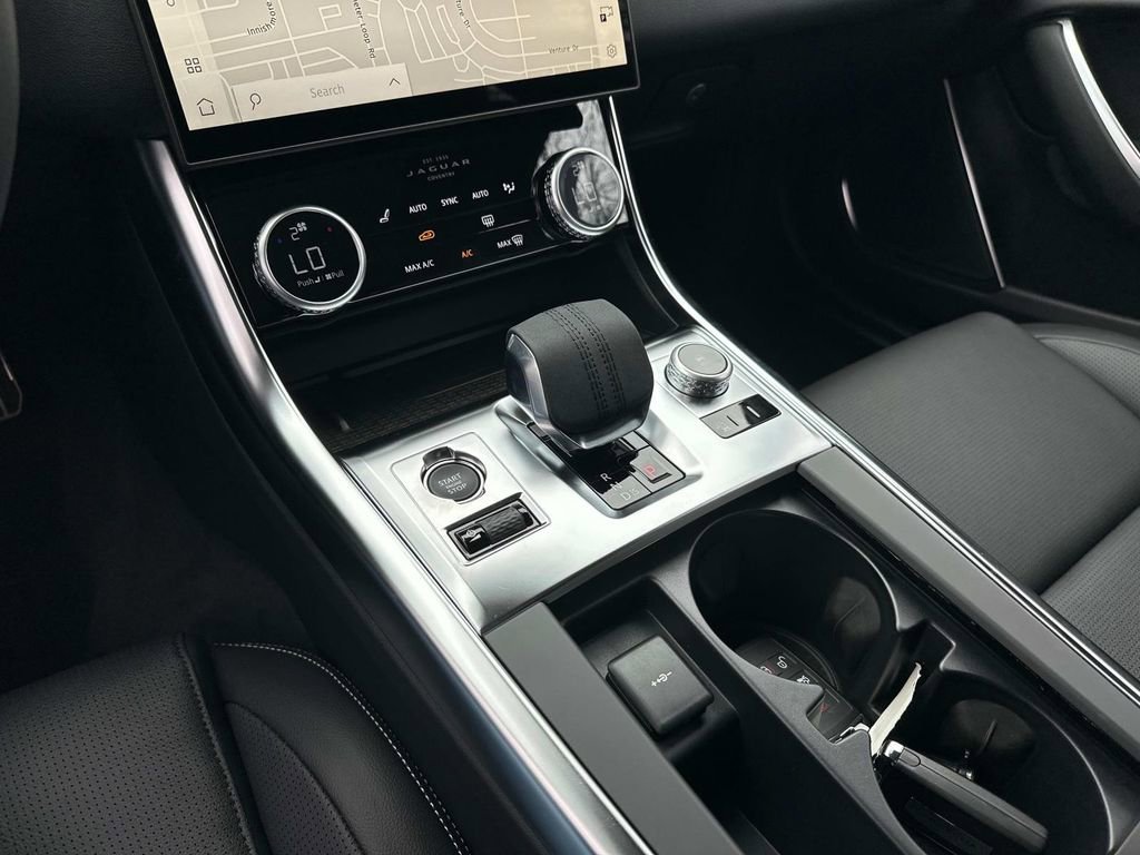 New 2024 Jaguar XF R-Dynamic SE image 17