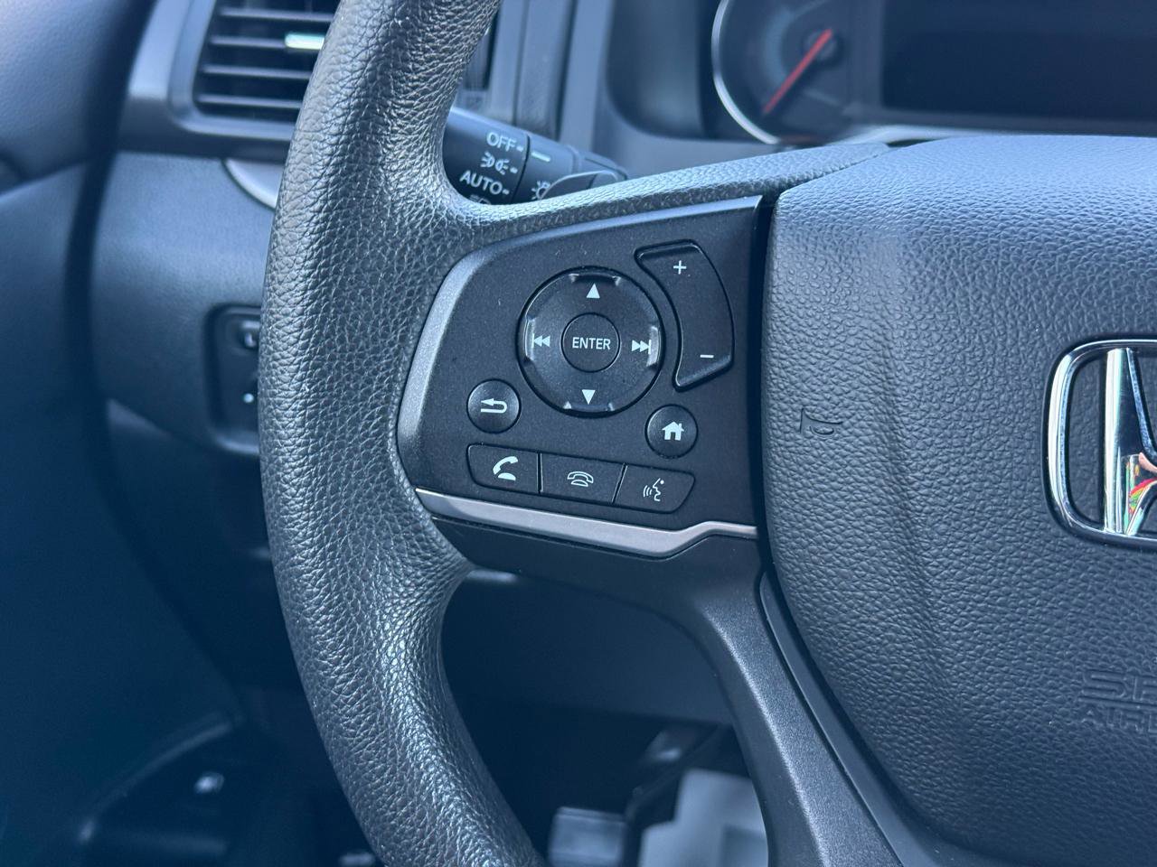 Used 2022 Honda Pilot Sport image 16