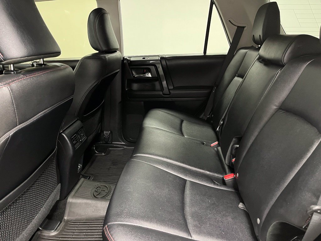 Used 2022 Toyota 4Runner TRD Off-Road Premium AWD/4WD image 46