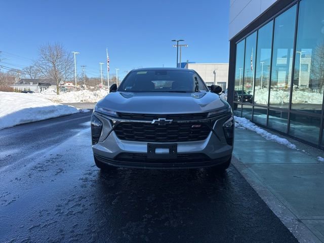 Used 2024 Chevrolet Trax RS w/ Sunroof Package image 7