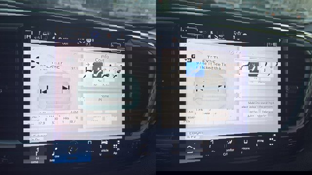 Used 2021 Chrysler Pacifica Touring-L image 20