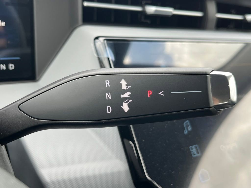 New 2027 Chevrolet Bolt LT w/ Comfort Package FWD image 26