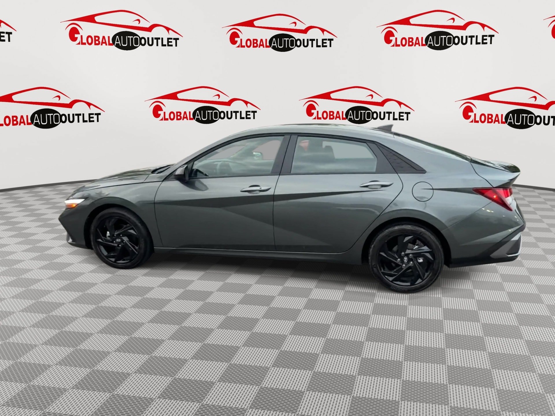 Used 2026 Hyundai Elantra Sport FWD image 5