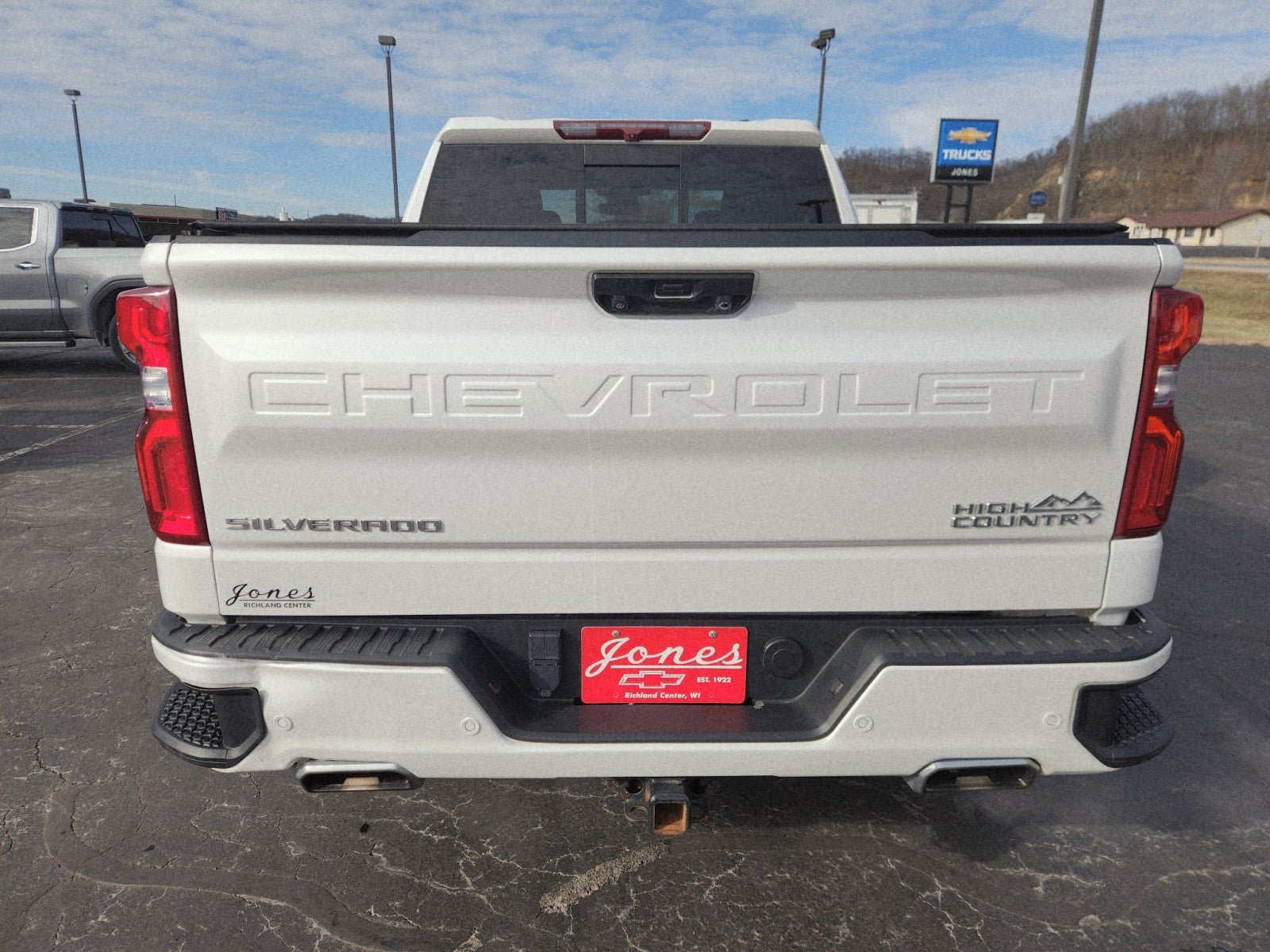 Used 2023 Chevrolet Silverado 1500 High Country w/ High Country Premium Package AWD/4WD image 4