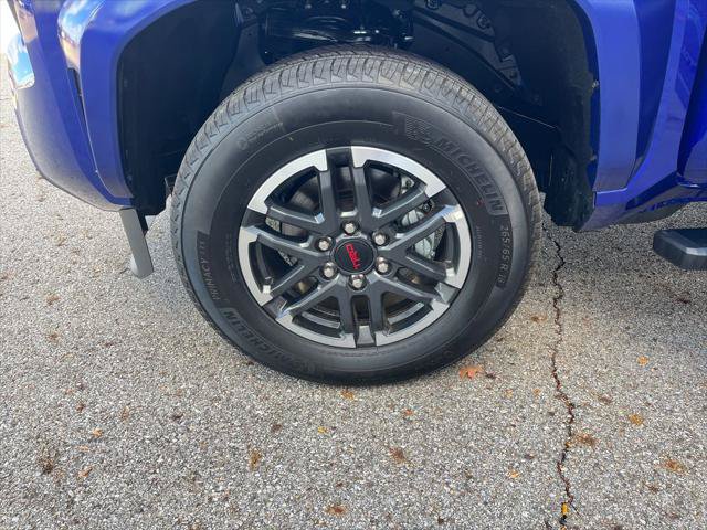 Certified 2025 Toyota Tacoma TRD Sport AWD/4WD image 26