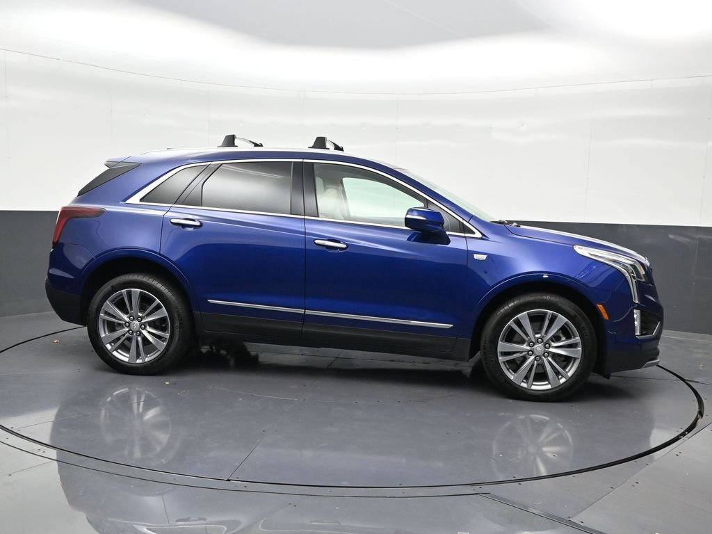 Used 2024 Cadillac XT5 Premium Luxury w/ Technology Package AWD/4WD image 7