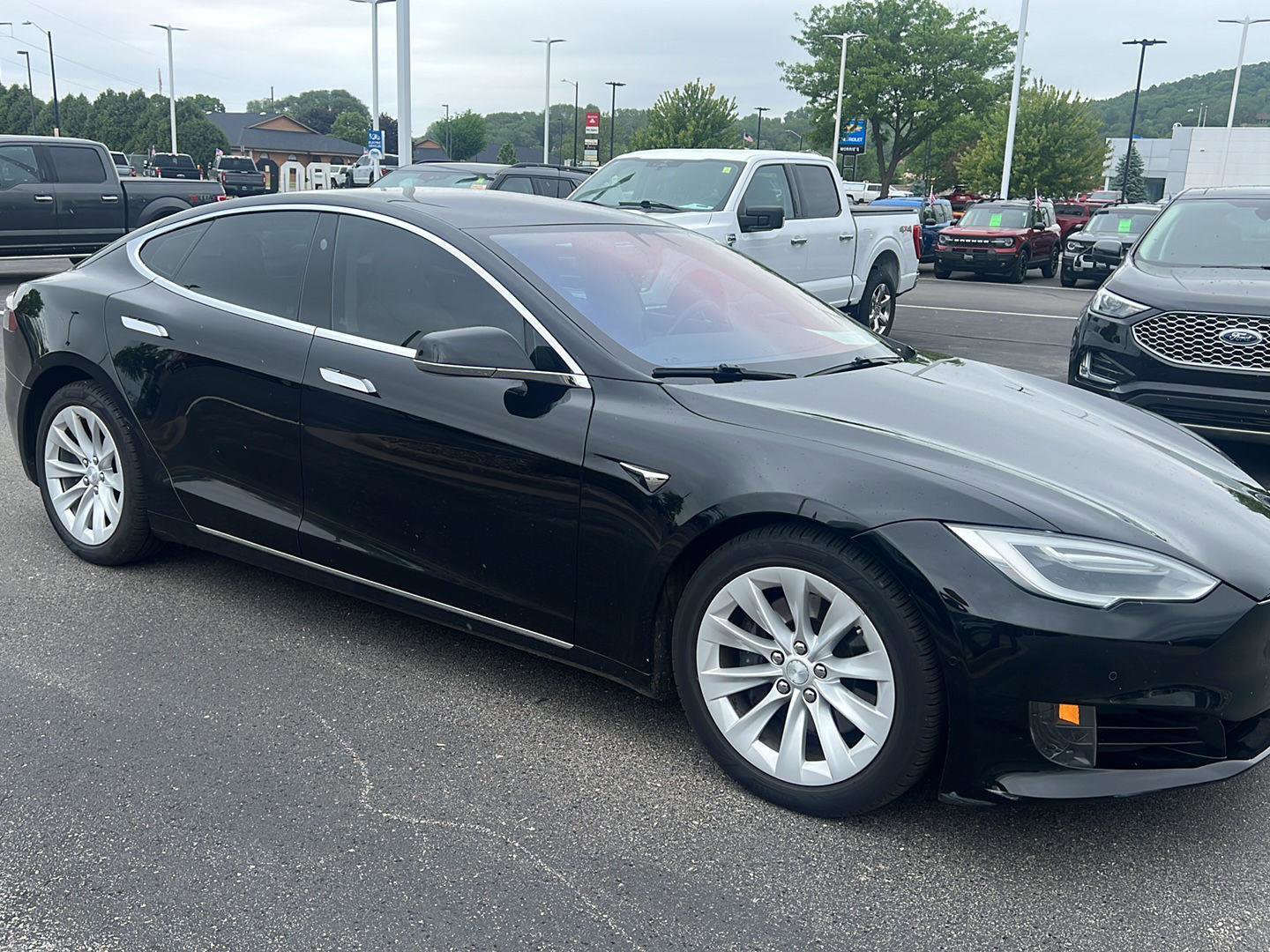 Used 2017 Tesla Model S 75D AWD/4WD image 2
