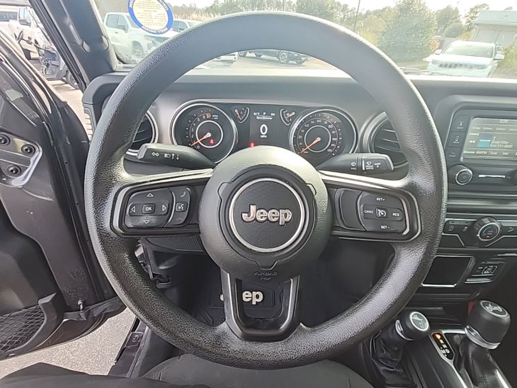 Used 2018 Jeep Wrangler Unlimited Sport AWD/4WD image 8