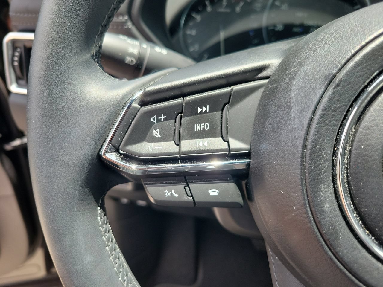 Used 2025 MAZDA CX-5 Signature AWD/4WD image 20
