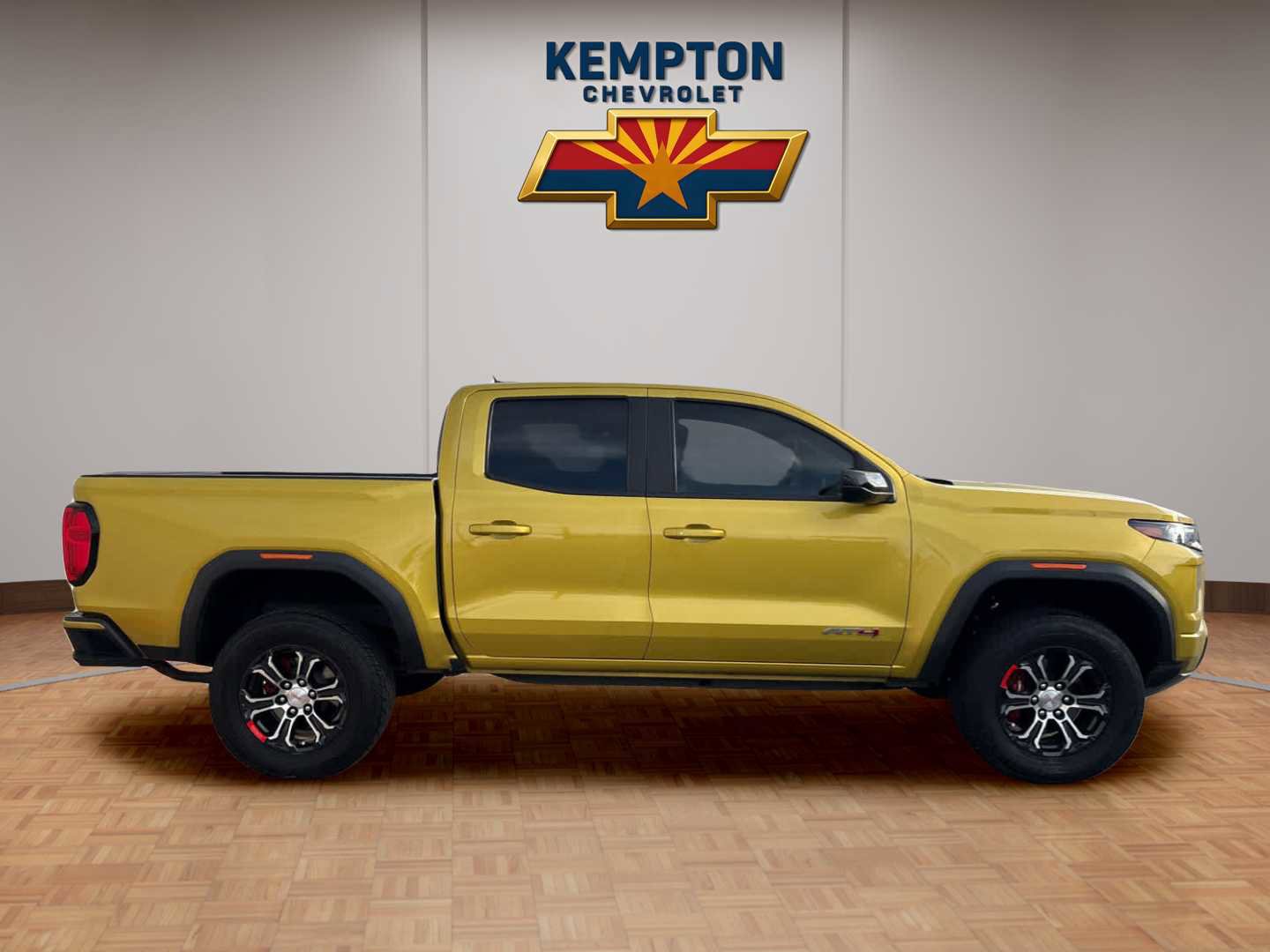 Used 2023 GMC Canyon AT4 w/ AT4 Premium Package image 7