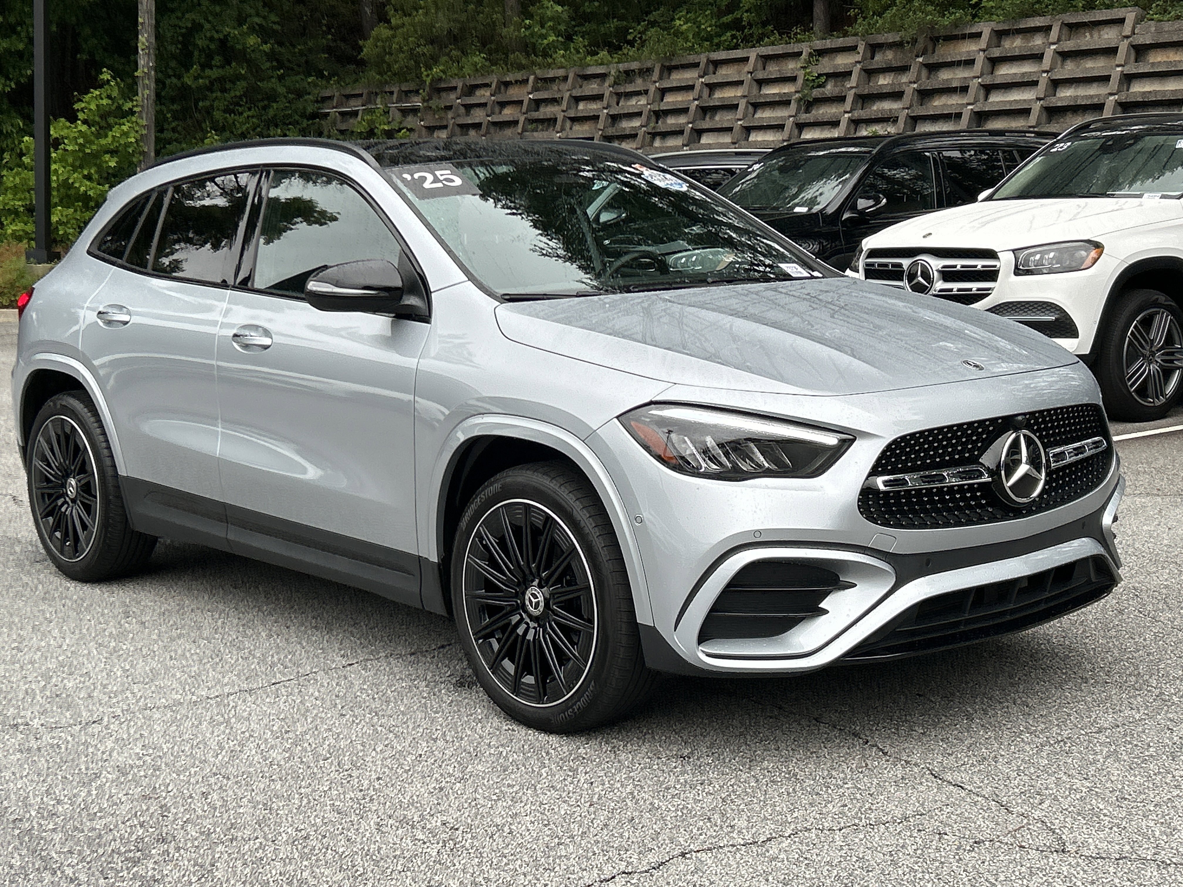 Certified 2025 Mercedes-Benz GLA 250 4MATIC image 4