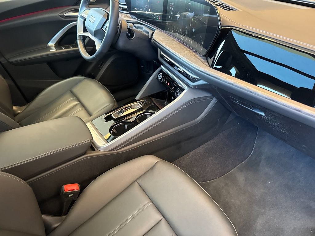 Certified 2025 Audi Q5 Premium AWD/4WD image 21