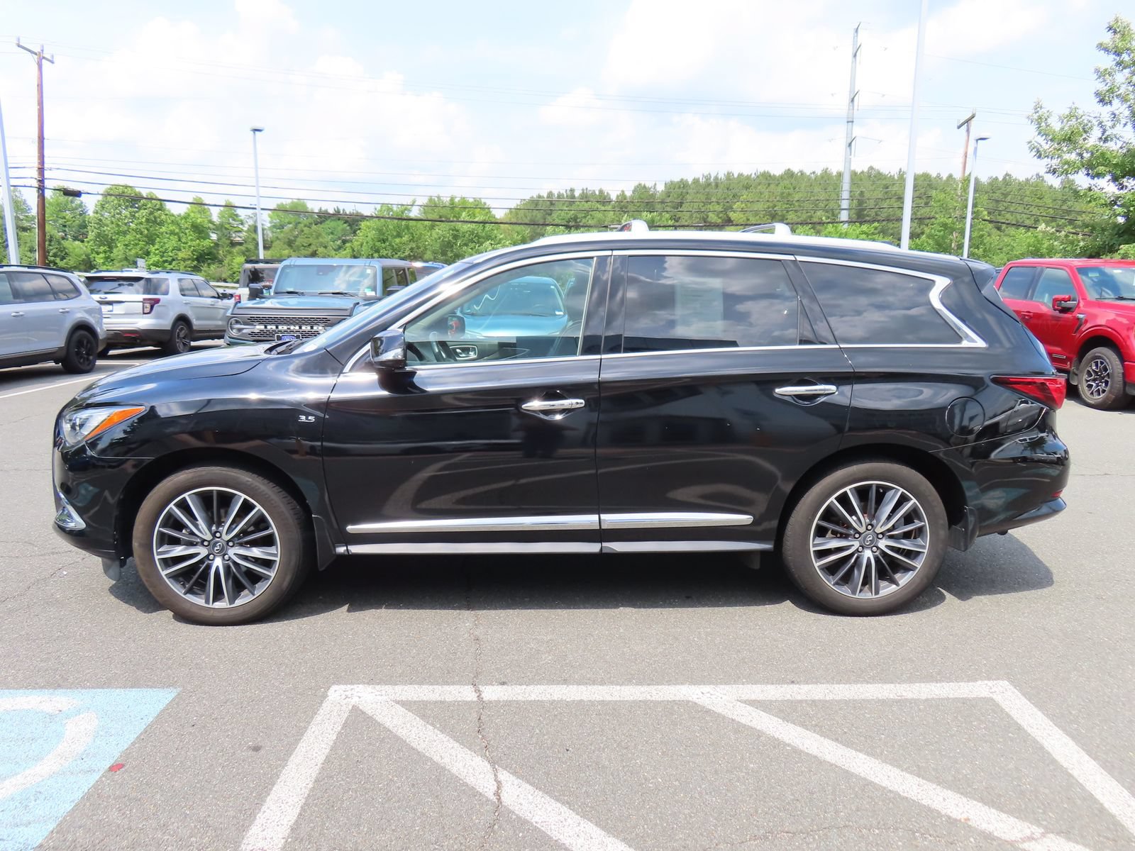 Used 2020 INFINITI QX60 Signature Edition AWD/4WD image 8