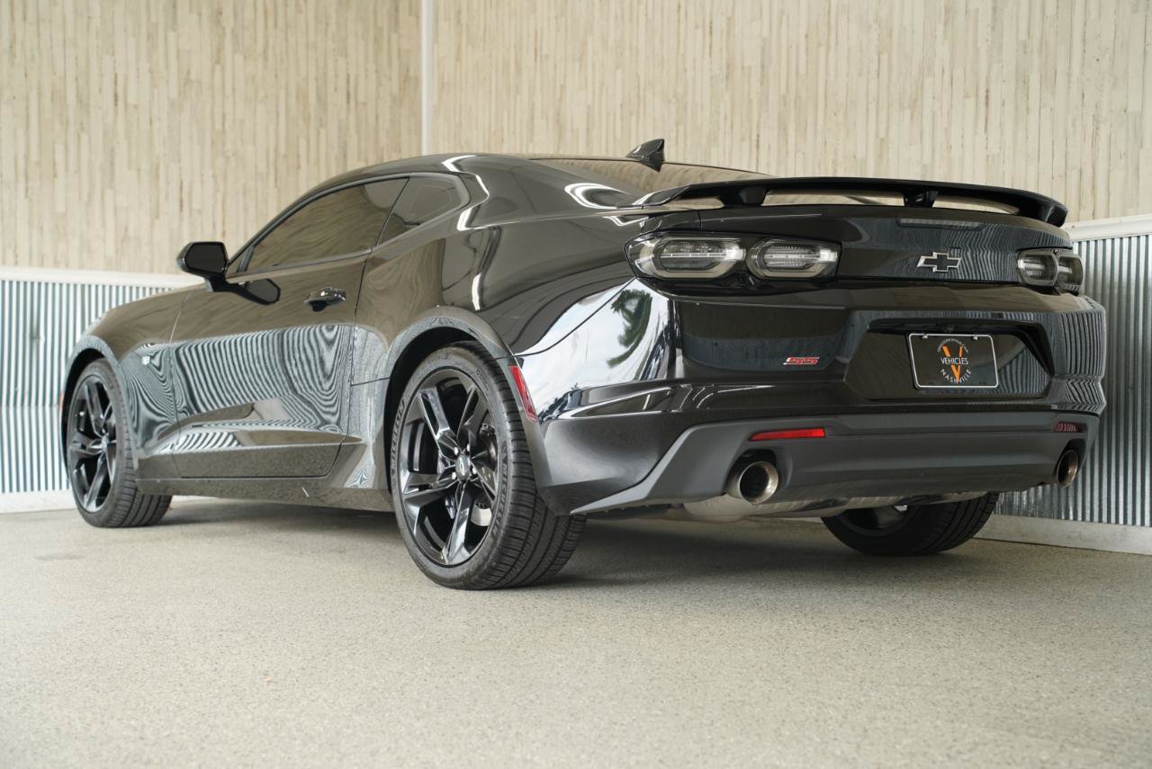 Used 2022 Chevrolet Camaro SS RWD image 6