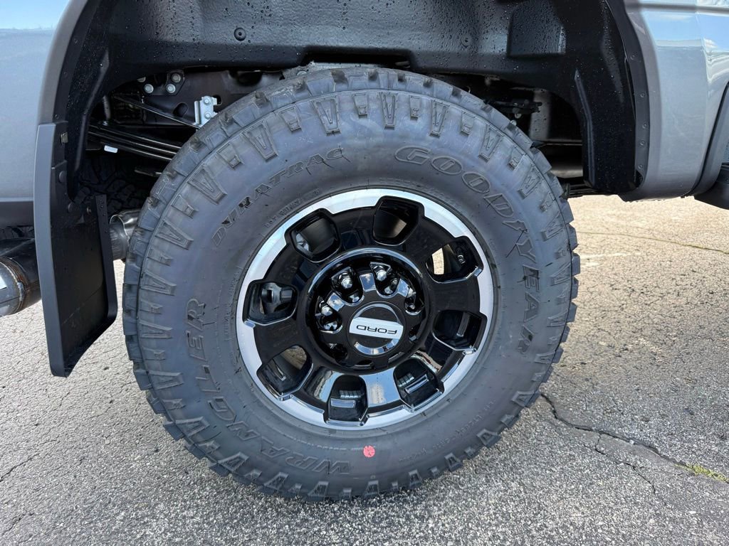 New 2026 Ford F350 Lariat image 10