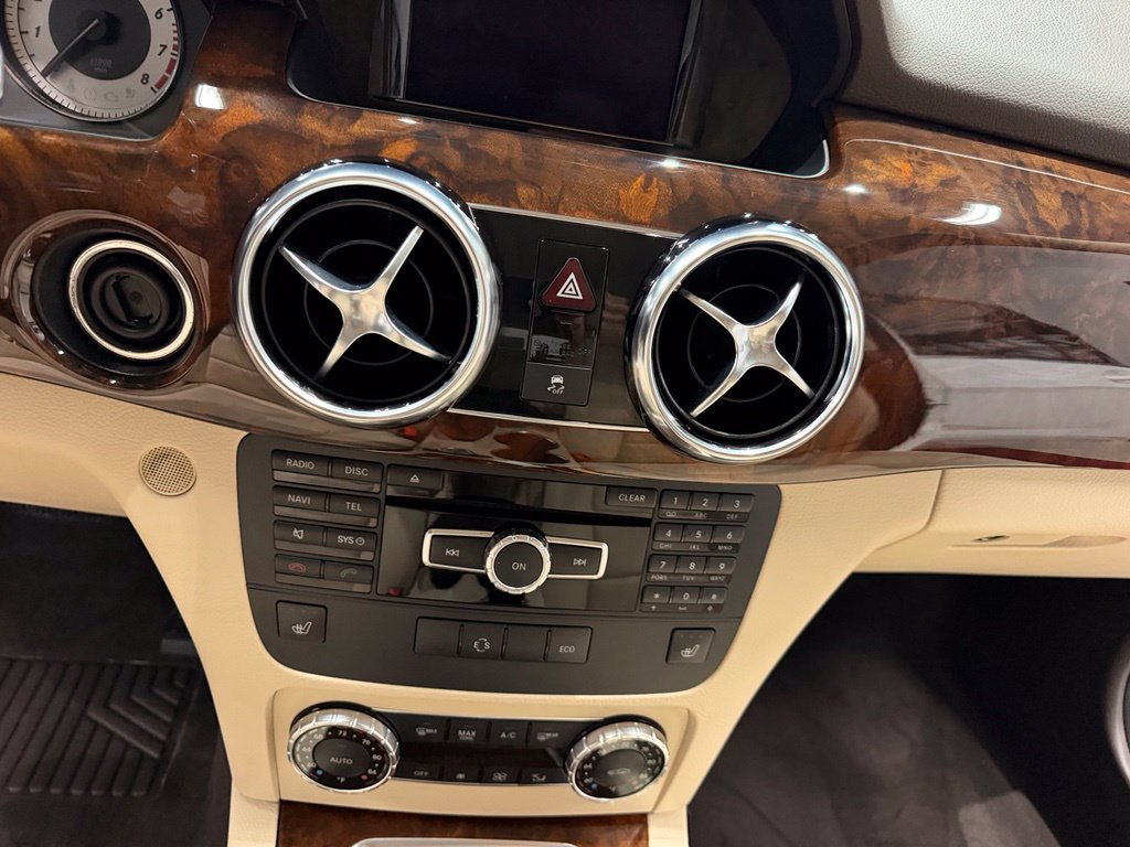 Used 2013 Mercedes-Benz GLK 350 4MATIC image 38