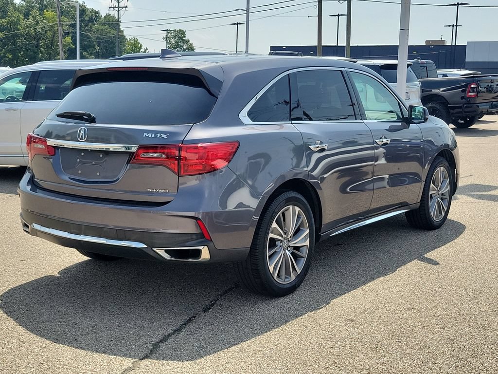 Used 2017 Acura MDX w/ Technology Package AWD/4WD image 4