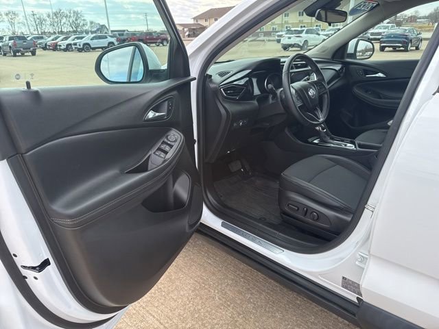 Used 2021 Buick Encore GX Preferred w/ Cold Weather Comfort Package image 9