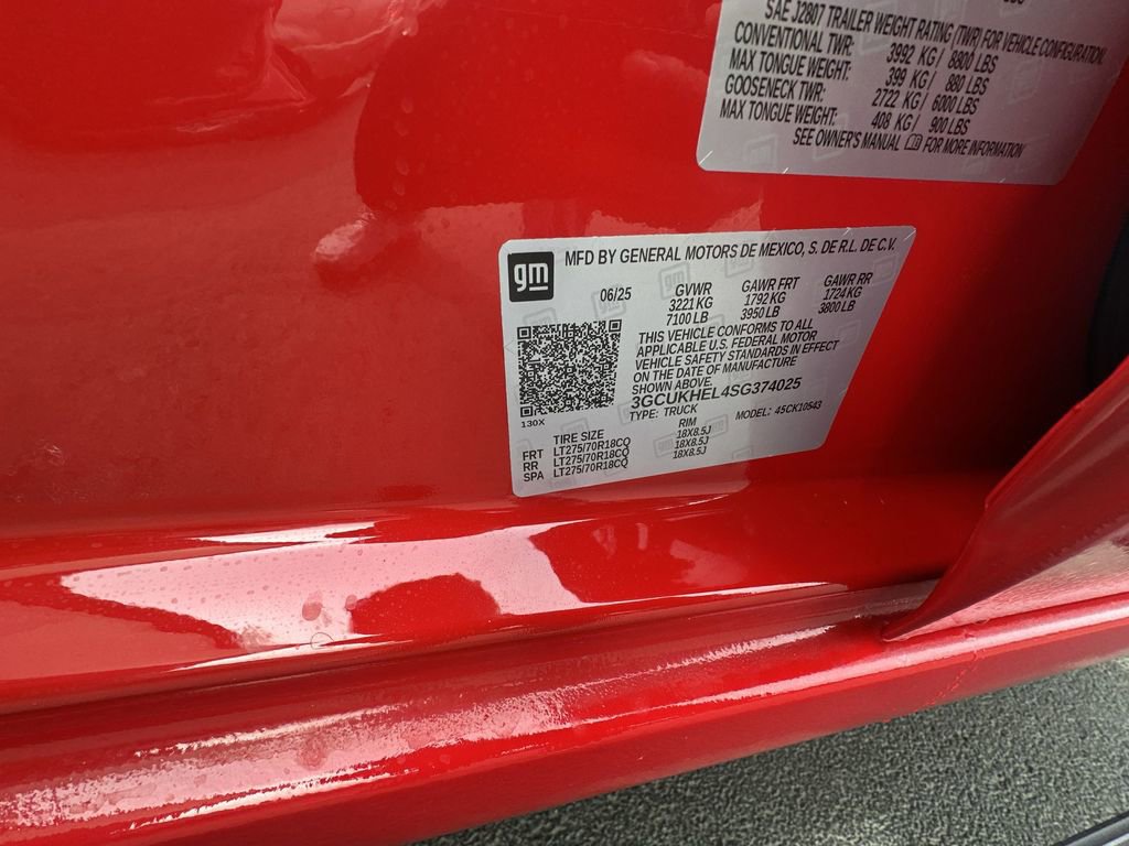 Used 2025 Chevrolet Silverado 1500 ZR2 w/ Technology Package image 19