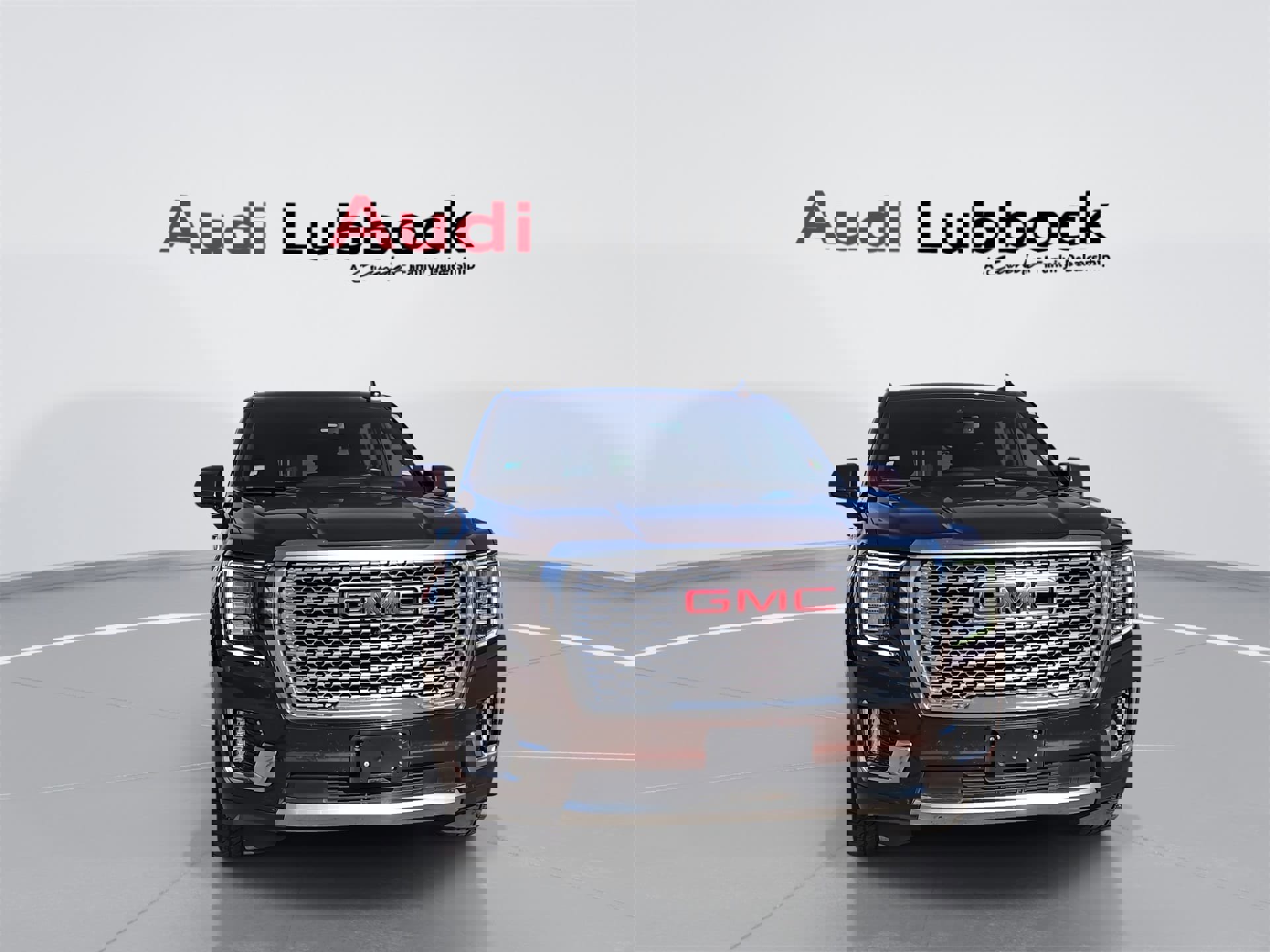 Used 2022 GMC Yukon XL Denali image 3