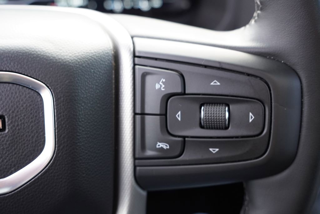 Certified 2023 GMC Yukon Denali image 38