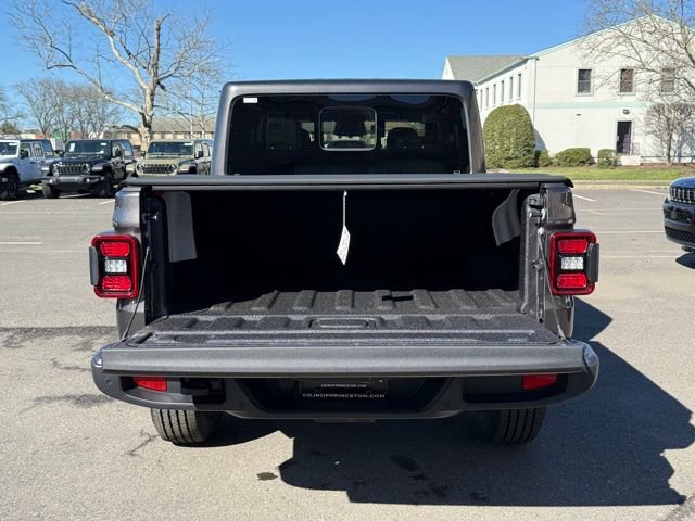 New 2026 Jeep Gladiator Sport AWD/4WD image 15