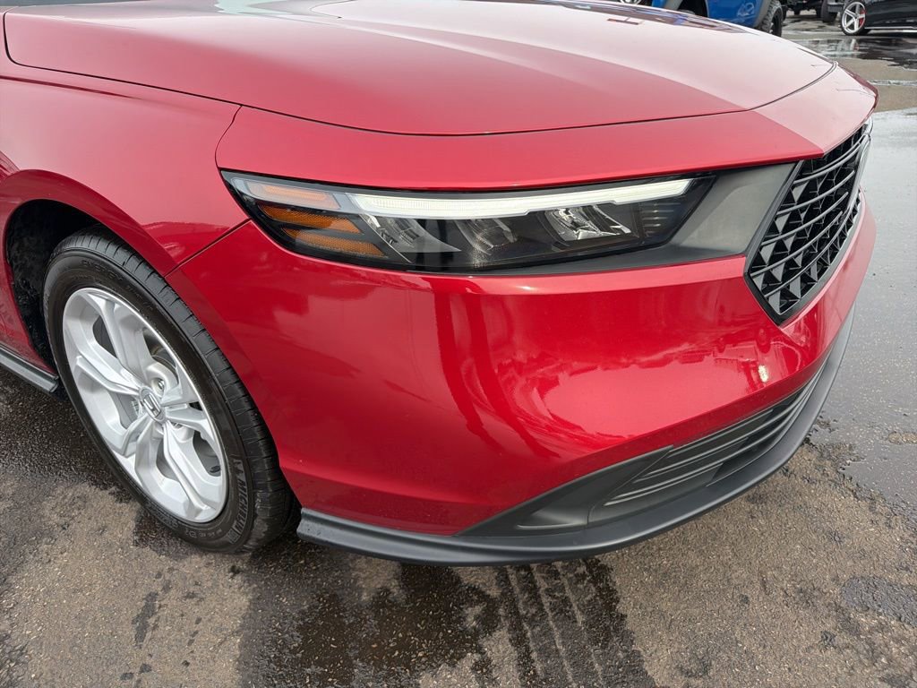 Used 2025 Honda Accord LX image 9