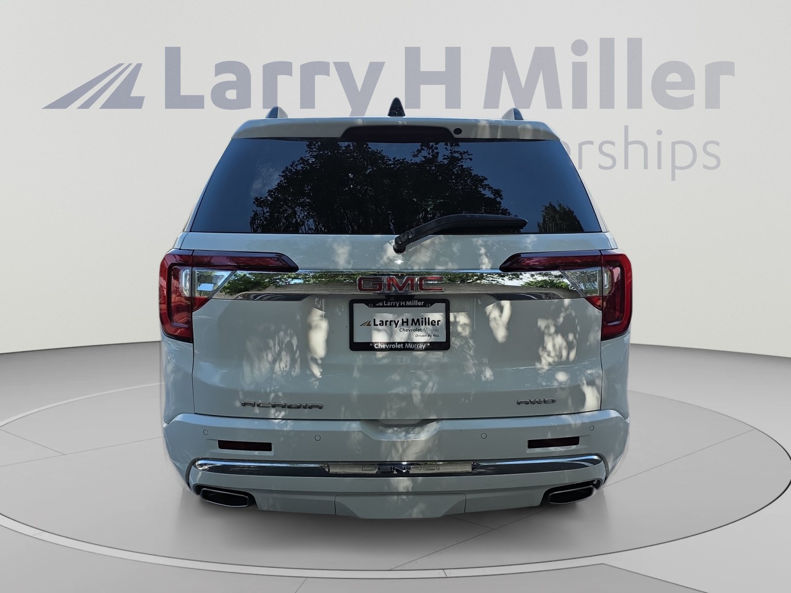Used 2021 GMC Acadia Denali w/ Denali Ultimate Package AWD/4WD image 4