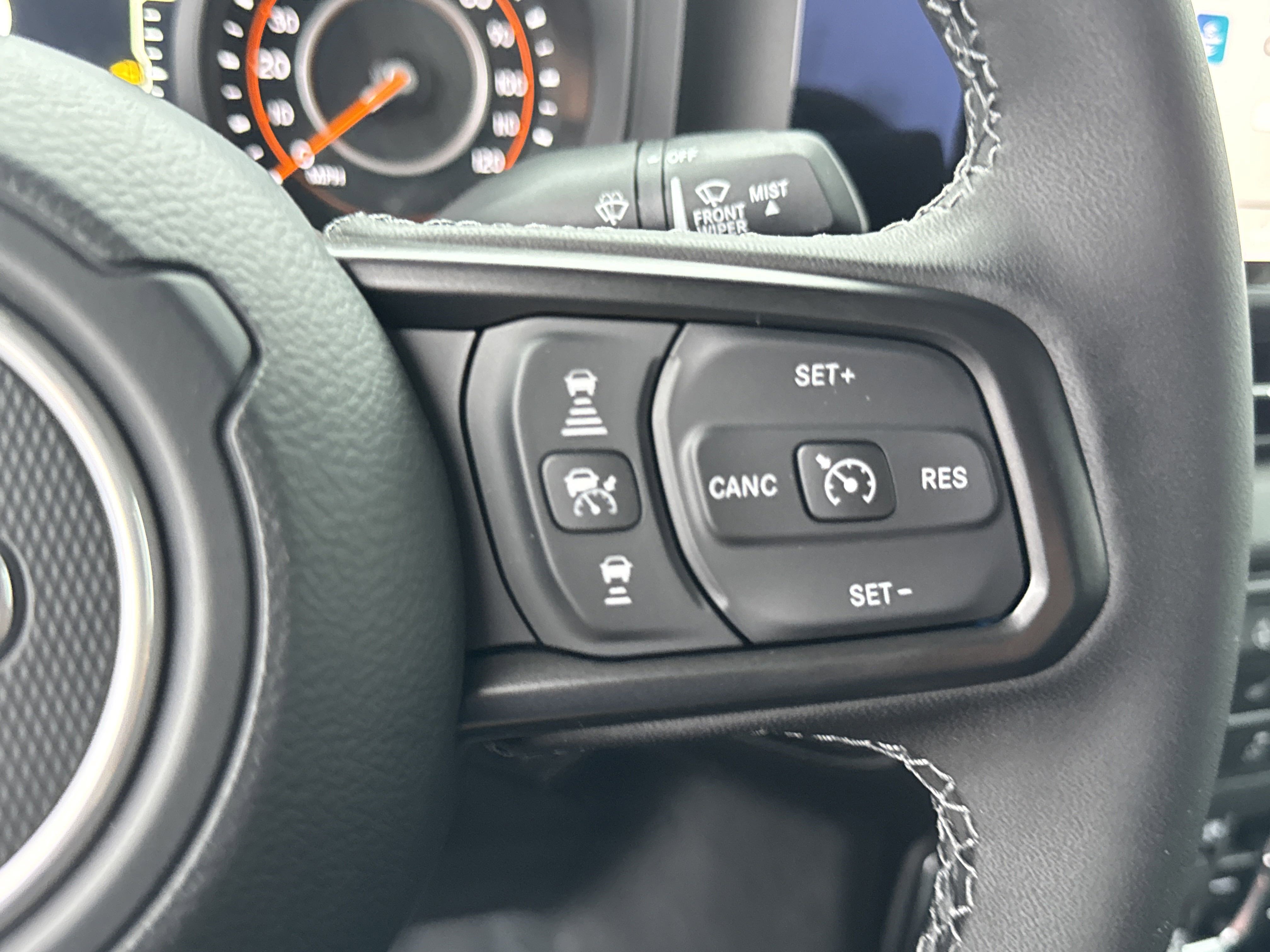 New 2025 Jeep Gladiator Sport AWD/4WD image 29