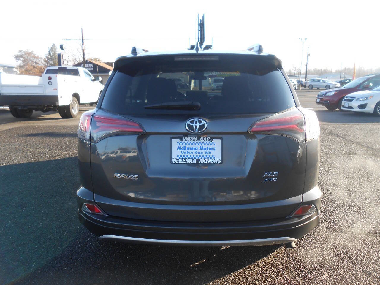Used 2017 Toyota RAV4 XLE w/ Carpet Mat Package image 8