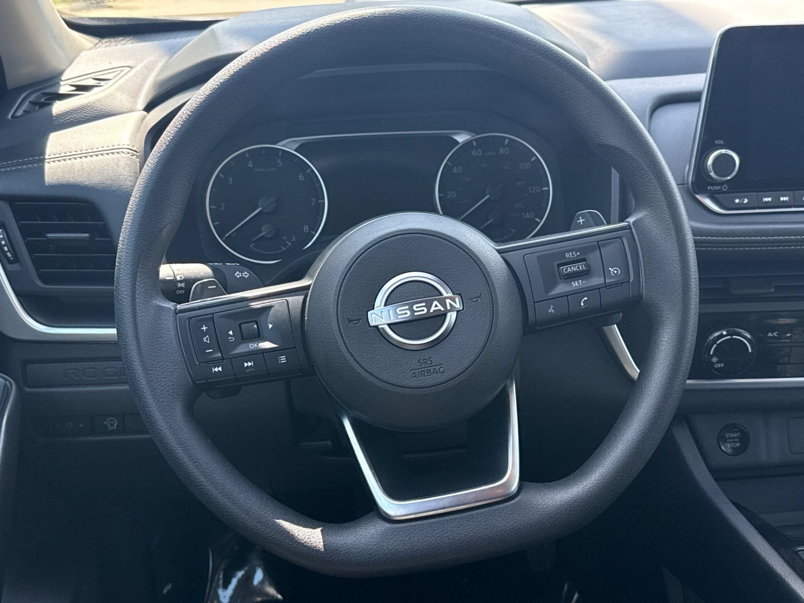 Used 2024 Nissan Rogue S FWD image 22