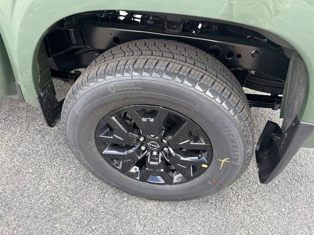 New 2026 Nissan Frontier SV image 5