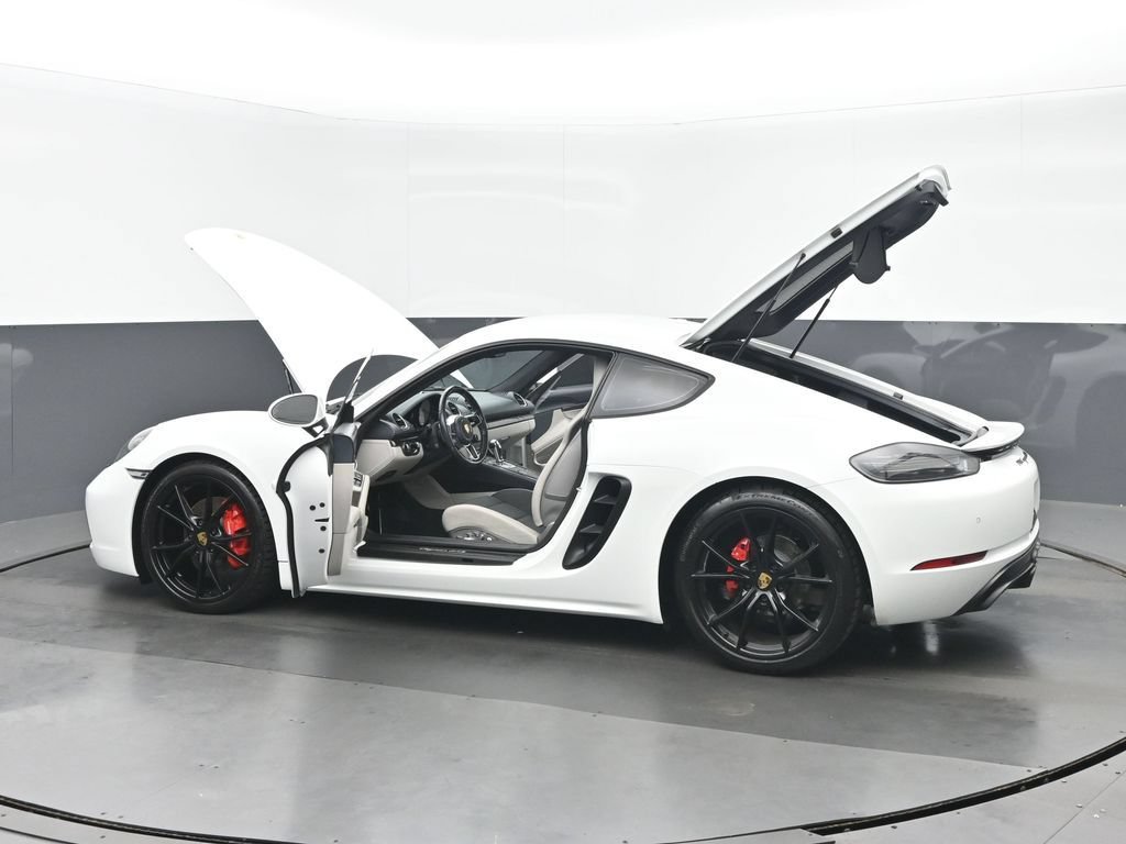 Used 2019 Porsche 718 Cayman GTS RWD image 21
