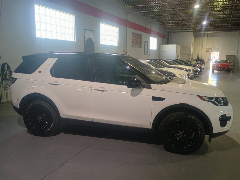 Used 2019 Land Rover Discovery Sport SE AWD/4WD image 6