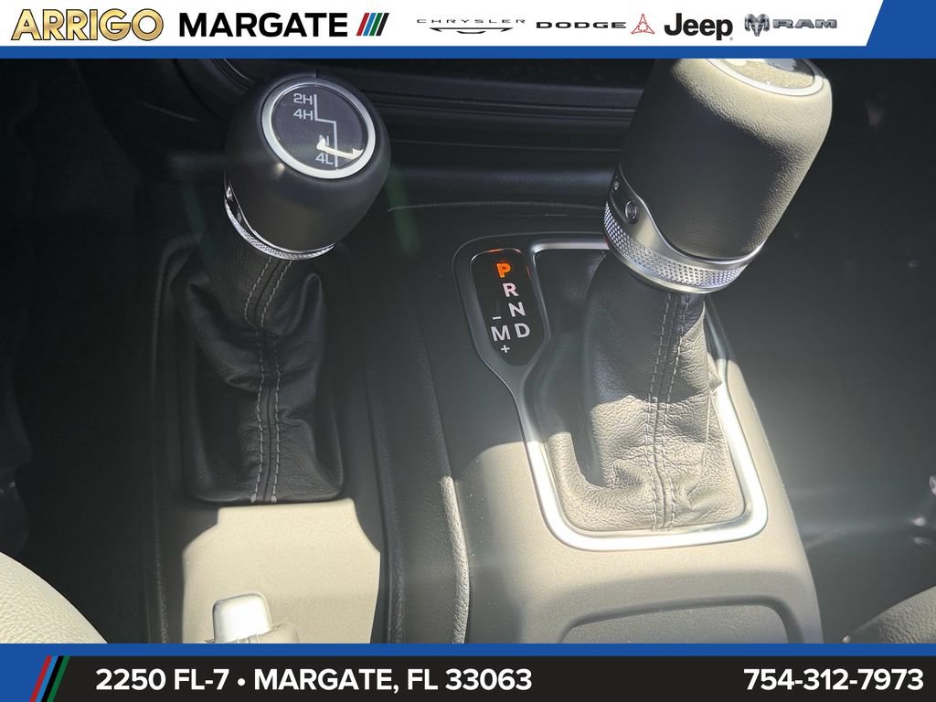 New 2026 Jeep Wrangler Unlimited Sahara AWD/4WD image 26